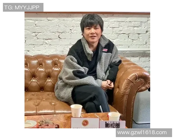 王伟专访:从青涩少年到网球巨星的奋斗与荣耀之路 王伟专访:从青涩少年到网球巨星的奋斗与荣耀之路